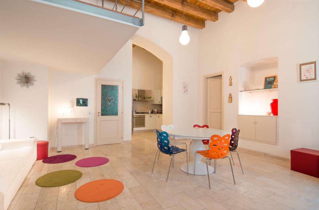 Modern Apartment In Historic Building Cagliari Exterior foto
